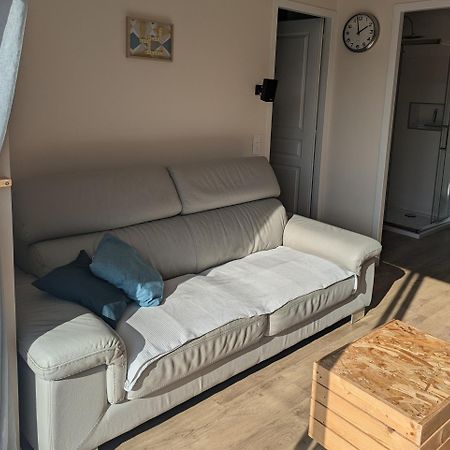 Comme A La Maison Clonas-sur-Vareze Exterior foto